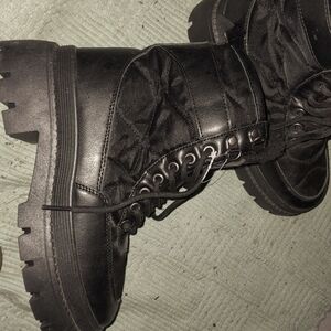 Women's boots